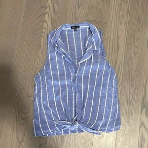 Dynamite Sleeveless button up blouse